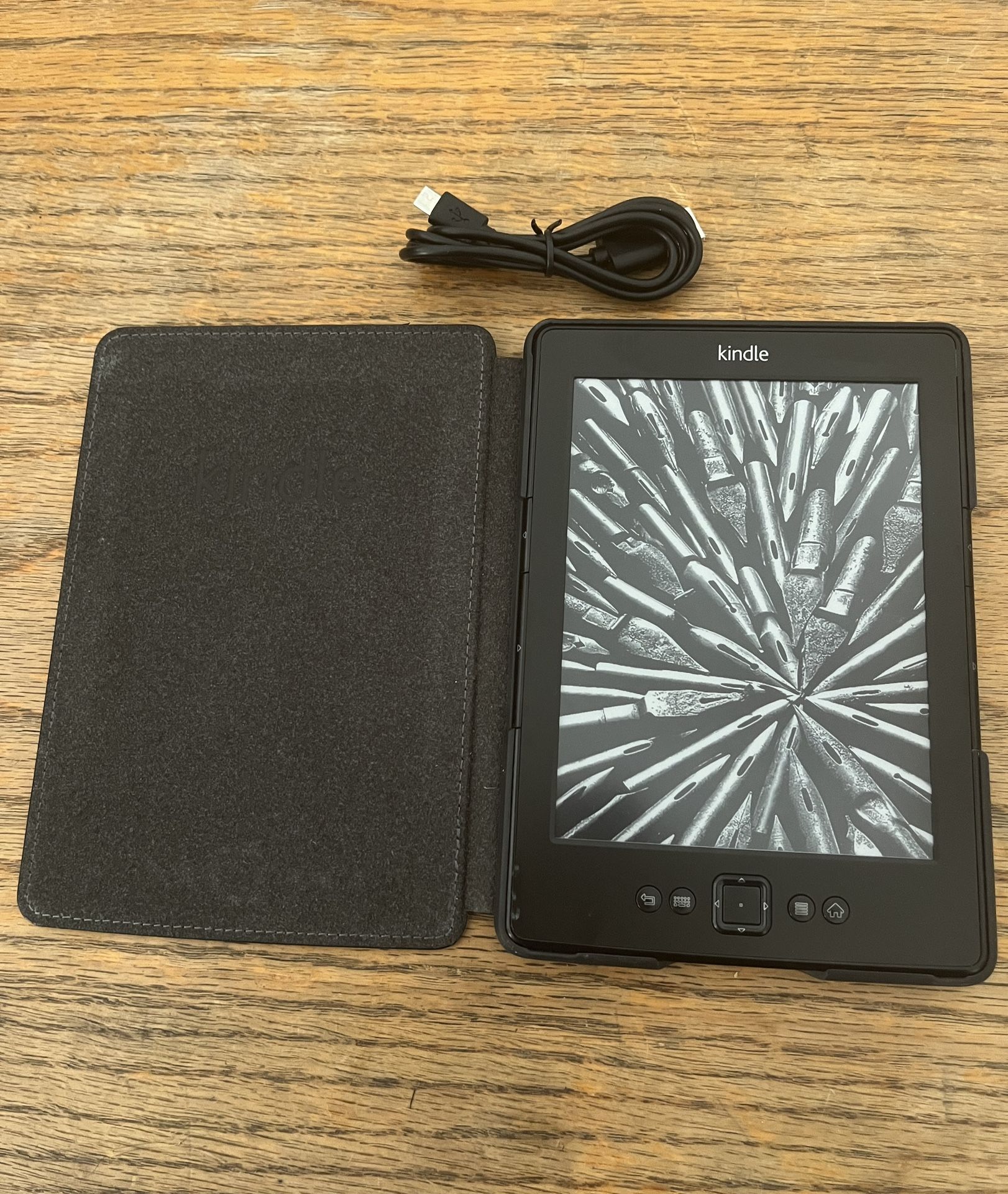 Amazon Kindle E-Reader 6” Tablet 4th Gen. Case Cover & Charger