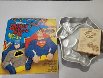 Wilton Superhero DC Comics Cake Pan Set - Superman & Batman