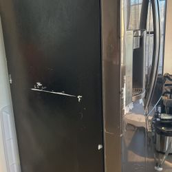 LG Black Stainless Steel Side By Side Refrigerator 