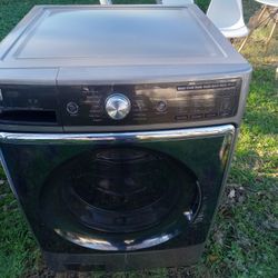 Kenmore Elite Washer And Dryer. 