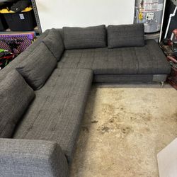 Free Couch 