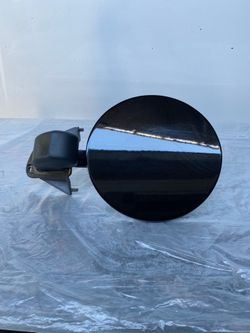 G8 Gt fuel door