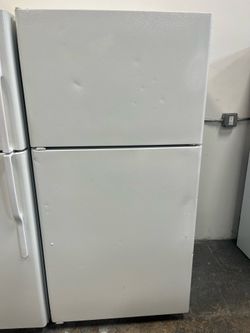 Refrigerator GE 33”