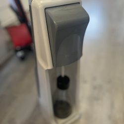Soda Maker Fizzy Water