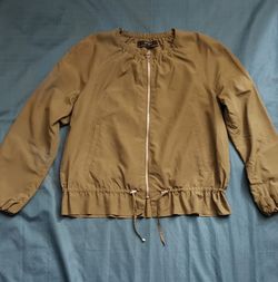 Brand: ZARA BASIC