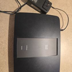 📶 Linksys EA6300 Dual-Band Wi-Fi Router (AC1200) – Great Condition
💲$20 OBO
