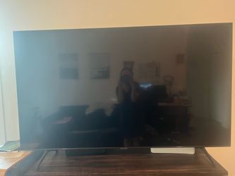 Great condition LCD Samsung TV 65”