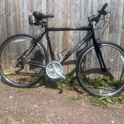 XXL Trek 7.3FX Hybrid Bike