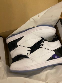 Jordan fadeaway Conrad white/black/purple size 10 never wore before completely new