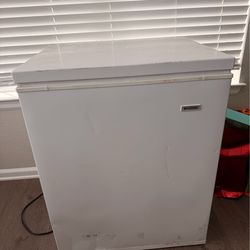 Frigidaire Deep Freezer