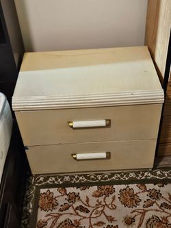 White 2 drawer bedside table.