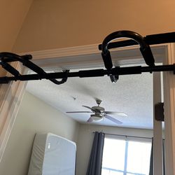 Pull Up Bar for Doorway