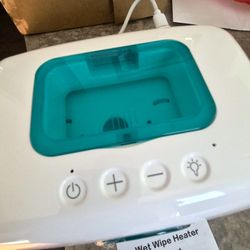 Baby wipe warmer