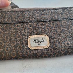 Guess Women's multi Wallet-purses
