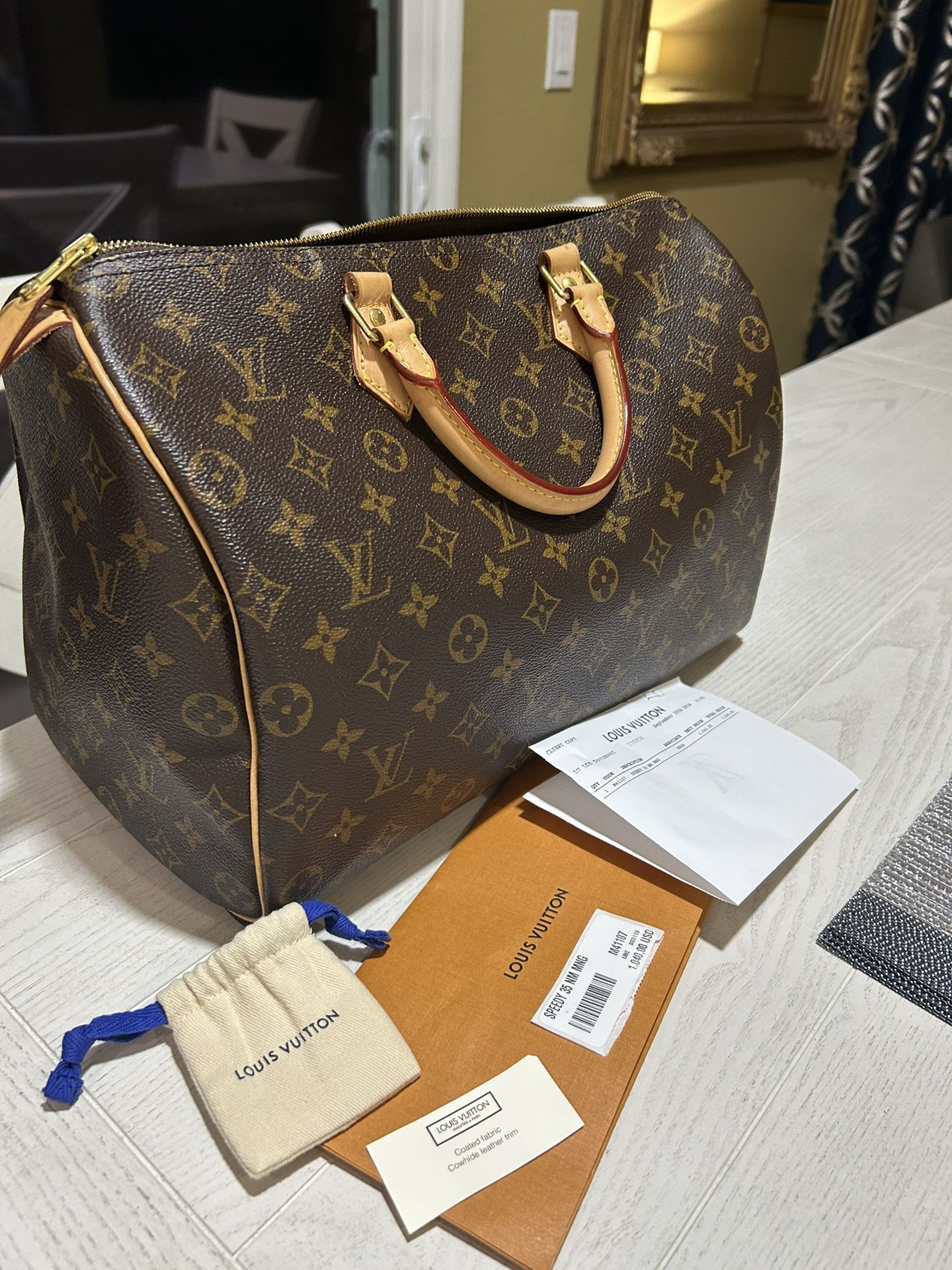 Louis Vuitton Speedy 35