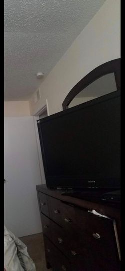 Dresser headboard and mirror