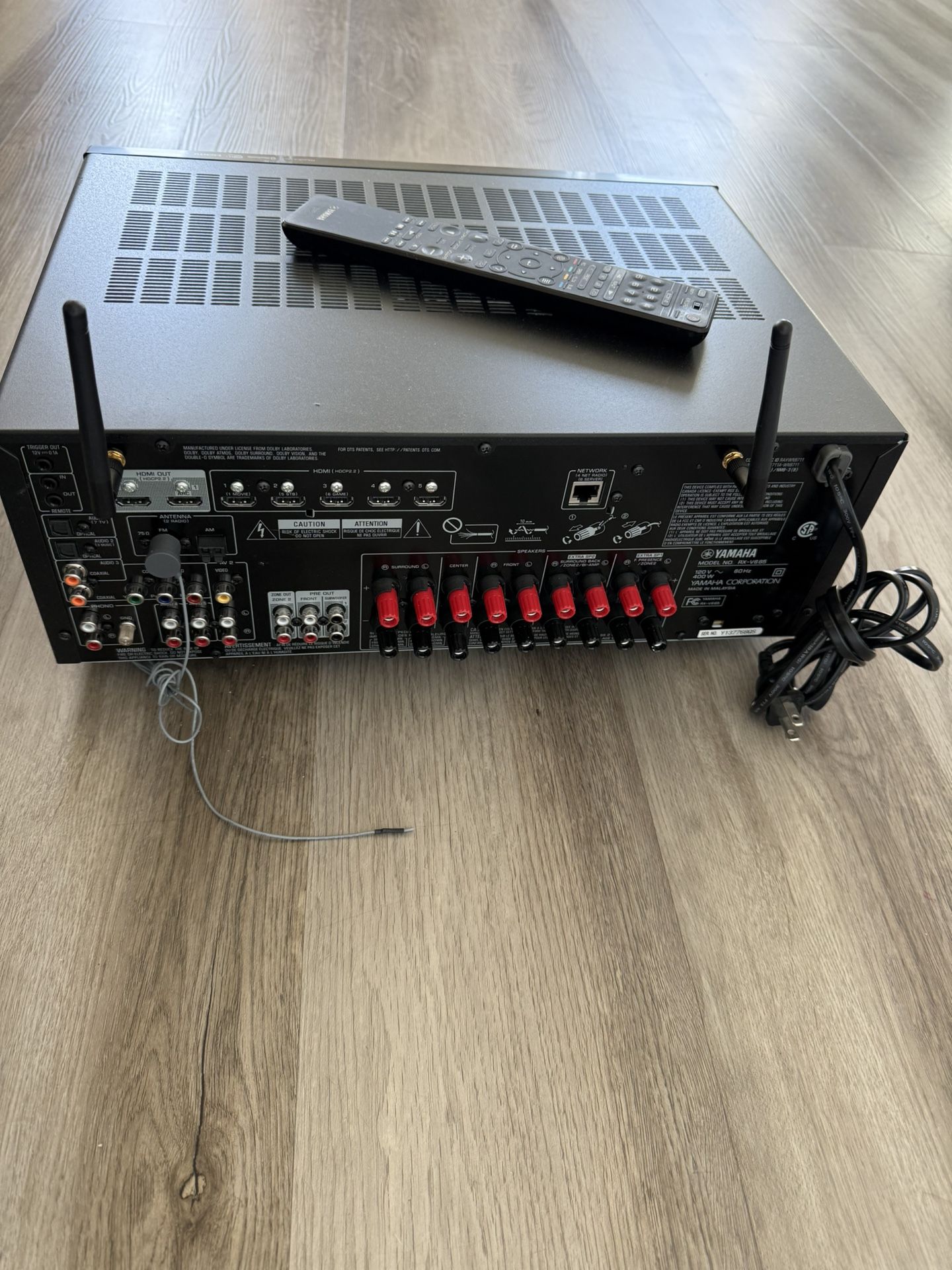 YAMAHA Natural Sound AV Receiver RX-V685
