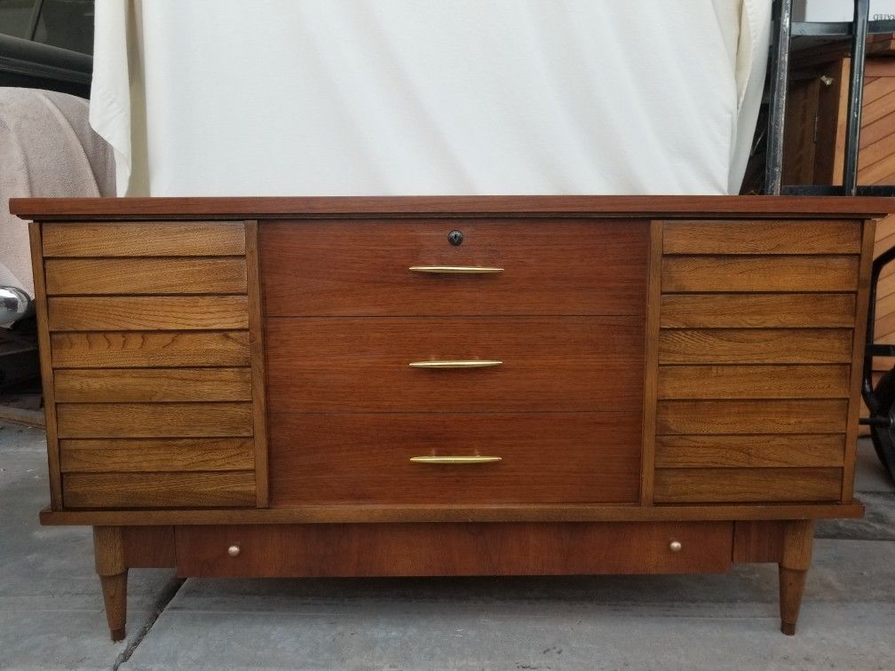 Mid Century Modern Walnut & Cedar Chest -Trunk By Lane