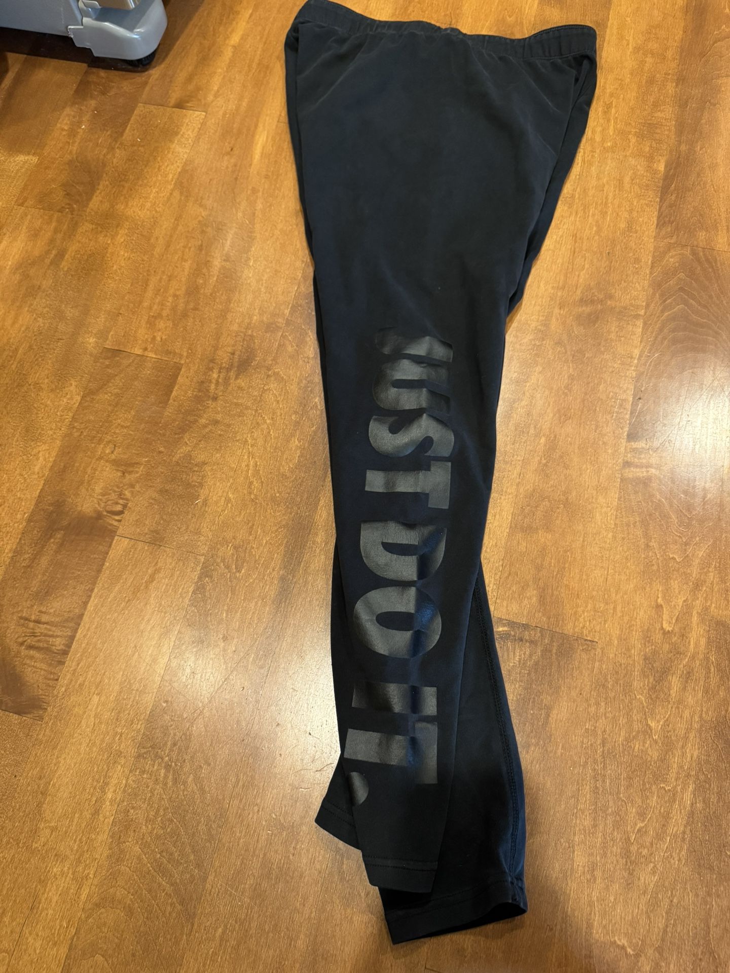 Woman’s Nike just do a workout pants tripping available