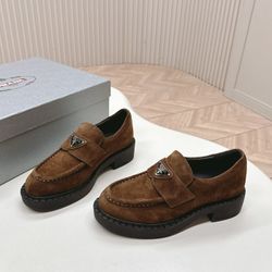 Pr,ada     shoes