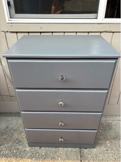 Dresser