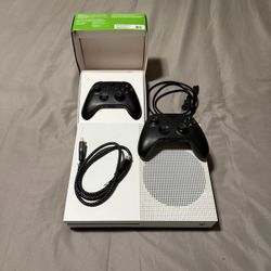 Xbox one S in great condition