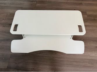 Standing desk