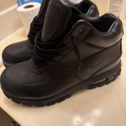 Black Nike Acg Boots