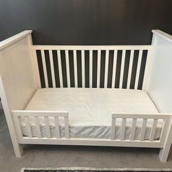 Pottery barn crib With Mattress