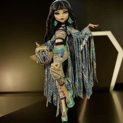 ✅Mattel Creations Monster High Haunt Couture Cleo de Nile Doll 