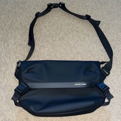 mark ryden trendy messenger bag/satchel