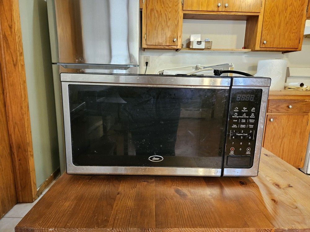 Oster Microwave