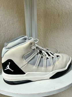 Jordan Max Aura Light Bone AQ9084-004 Men’s Size 12 Basketball Shoes
