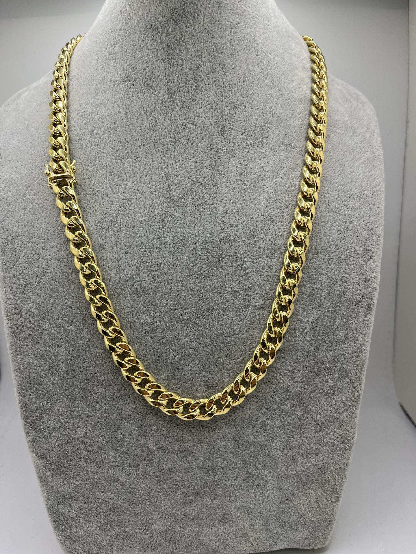 Brand New 10k Gold Cuban Chain
