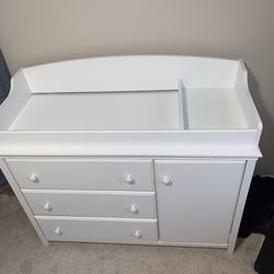 Changing Table / Dresser Combo