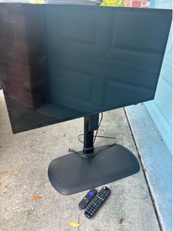 Insignia TV *not sure the inch*