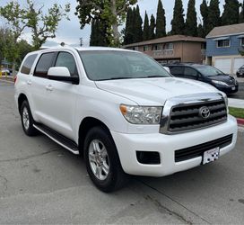 Toyota Sequoia