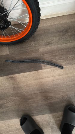 Tuttio Front Wheel And Chain