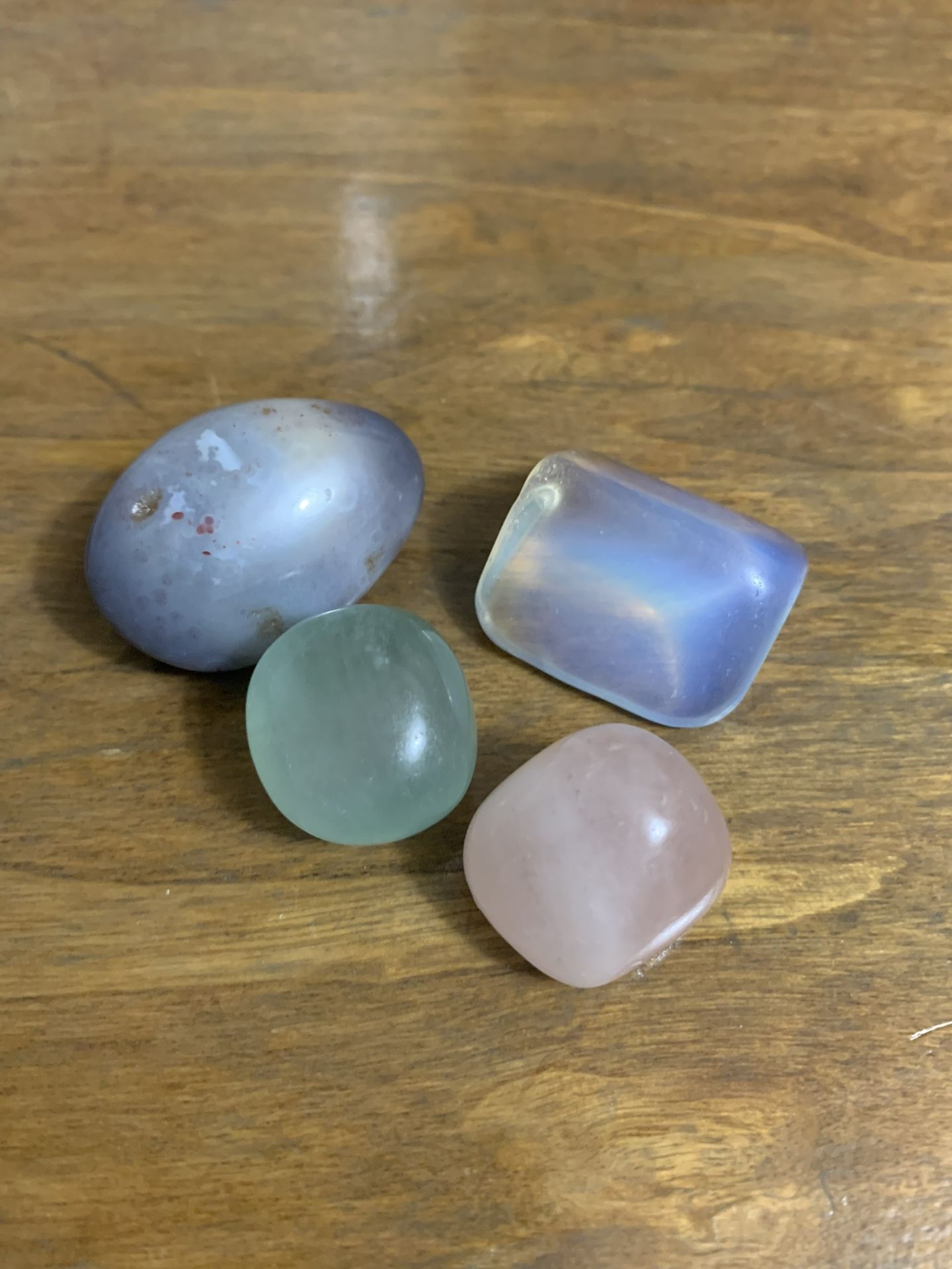 Palm stone bundle