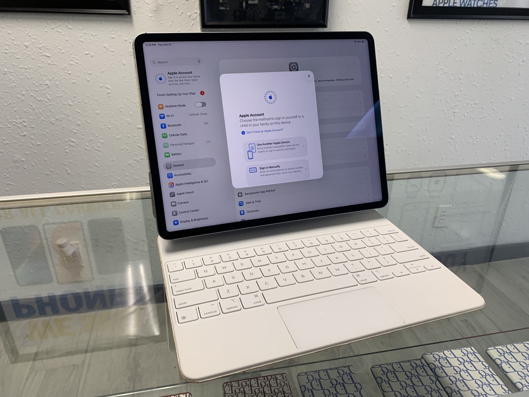 iPad Pro 12.9” 6th Gen 128gb Unlocked- Gray - Babcock 