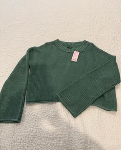 Large NWT Wild Fable Sage Green Cropped Ribbed Knit Sweater
