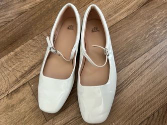 White patent Mary Jane shoes