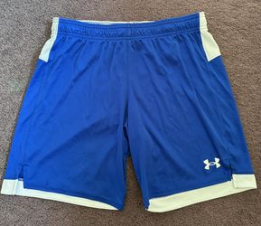 Under Armour Shorts Size Youth XL