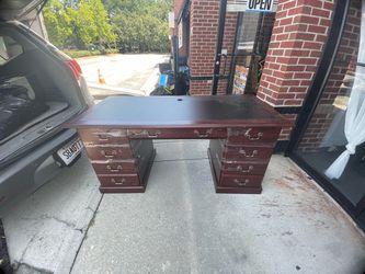 Cherry Wood Executive Pedestal Desk