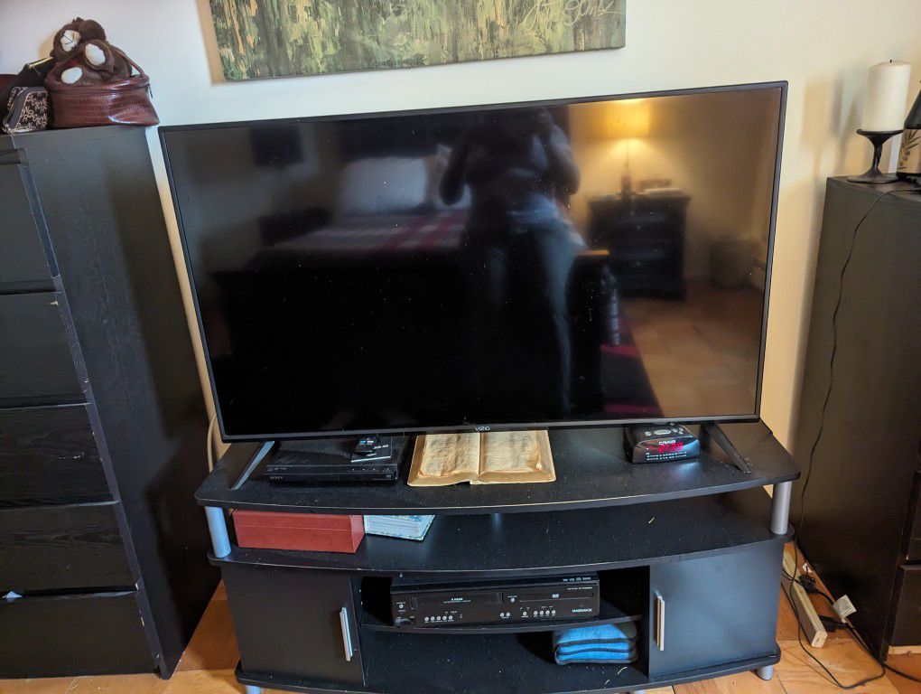 55 Inch Smart Tv  With Stand