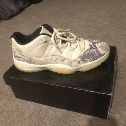 Jordan Retro 11s
