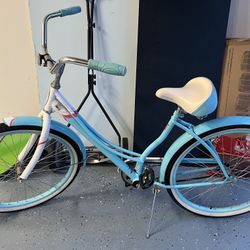 Ladies bike For sale