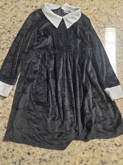 Wednesday girls sostume dress size 7/9