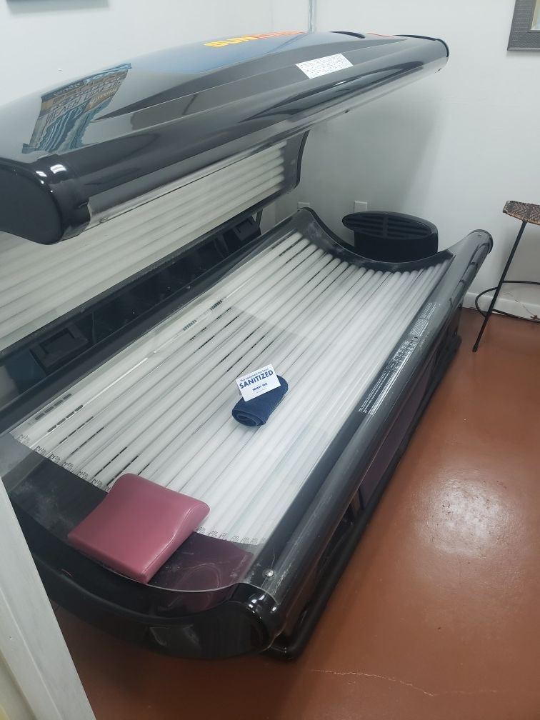 Tanning bed Sundash 240