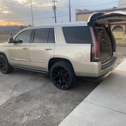 2015 Cadillac Escalade With Original Wheels 